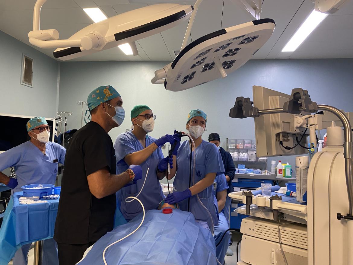 Neumólogos durante la intervención 