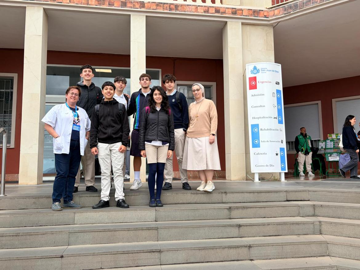 Visita estudiantes de pureza de maria