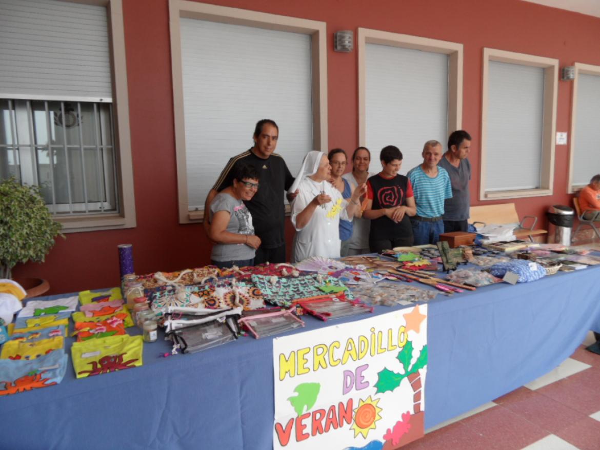 El Centro Psicopedagógico celebra su tradicional mercadillo solidario de verano 
